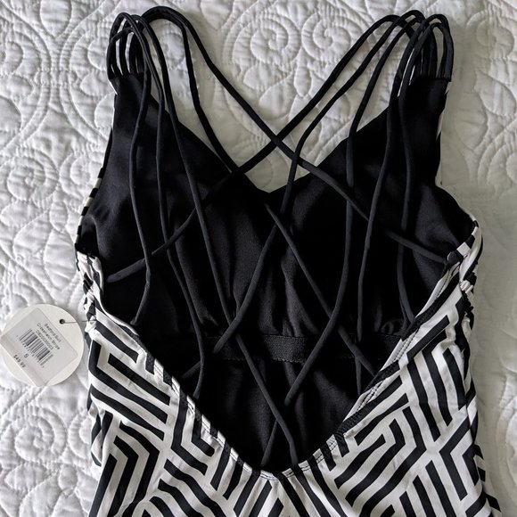 DOWNEAST "Bedford" Geometric Swimsuit Strappy Crisscross Straps Crosshatch Small - Picture 10 of 14